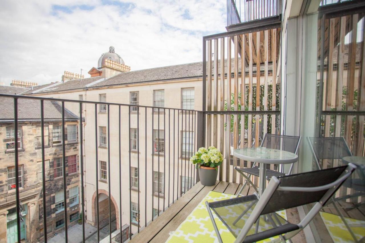 1 Bedroom Flat In The Heart Of Merchant City Glasgow Exterior foto