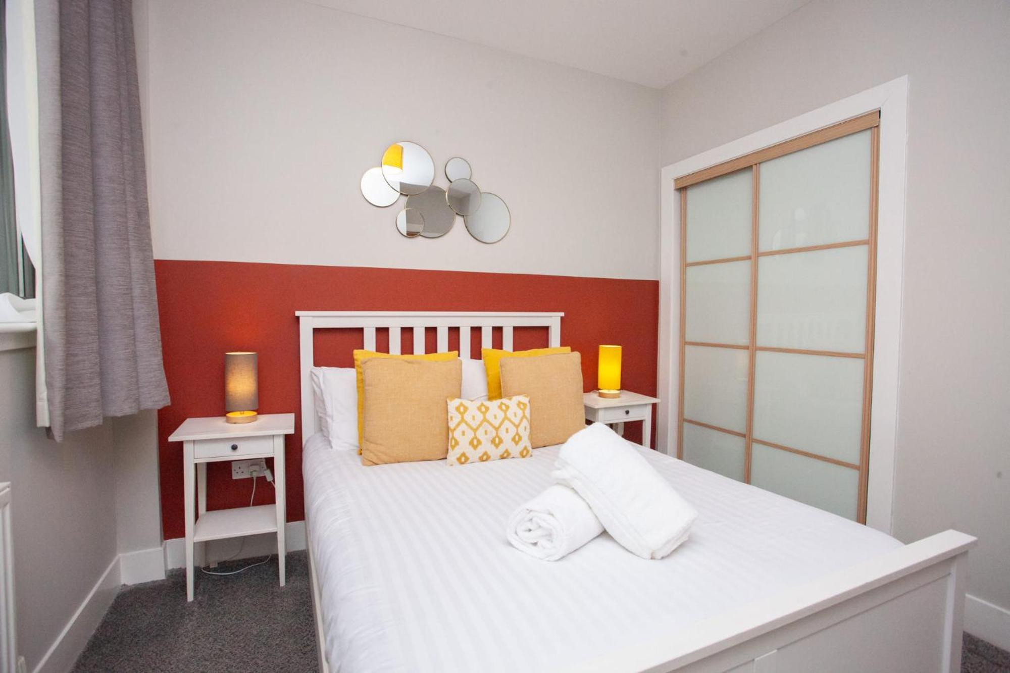 1 Bedroom Flat In The Heart Of Merchant City Glasgow Exterior foto